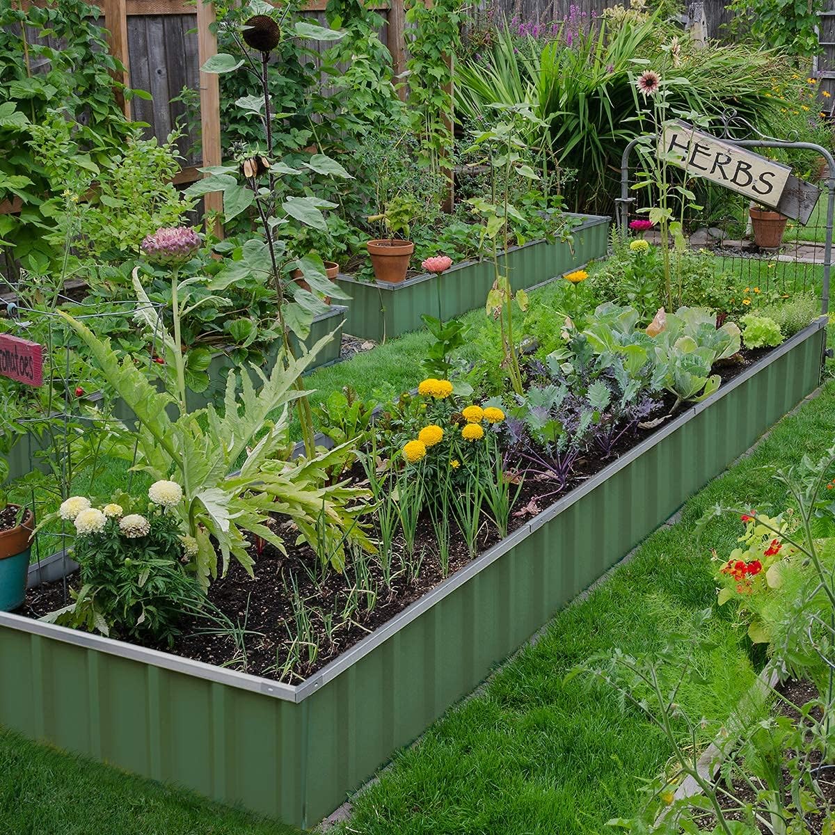 KING BIRD raised garden bed green finish supports vegetables, flowers, herbs beautifully.