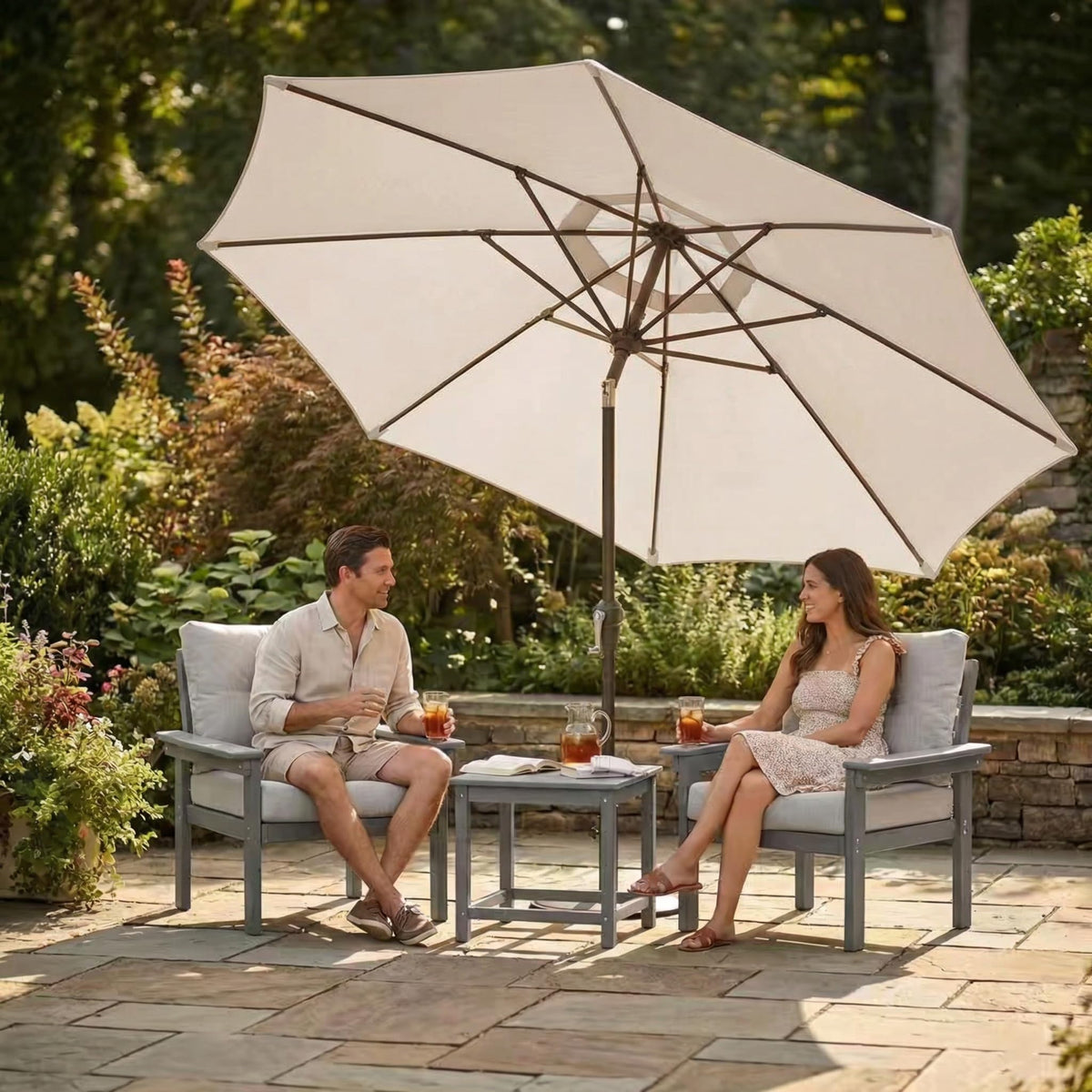 Kingdura umbrella with 8 fiberglass ribs reinforces canopy top view