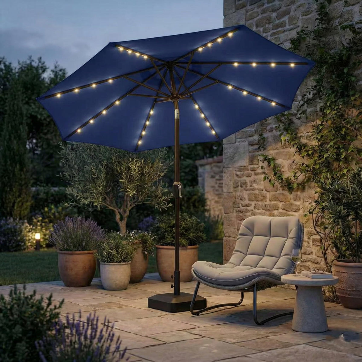 Kingdura umbrella with LED ribs for ambient lighting