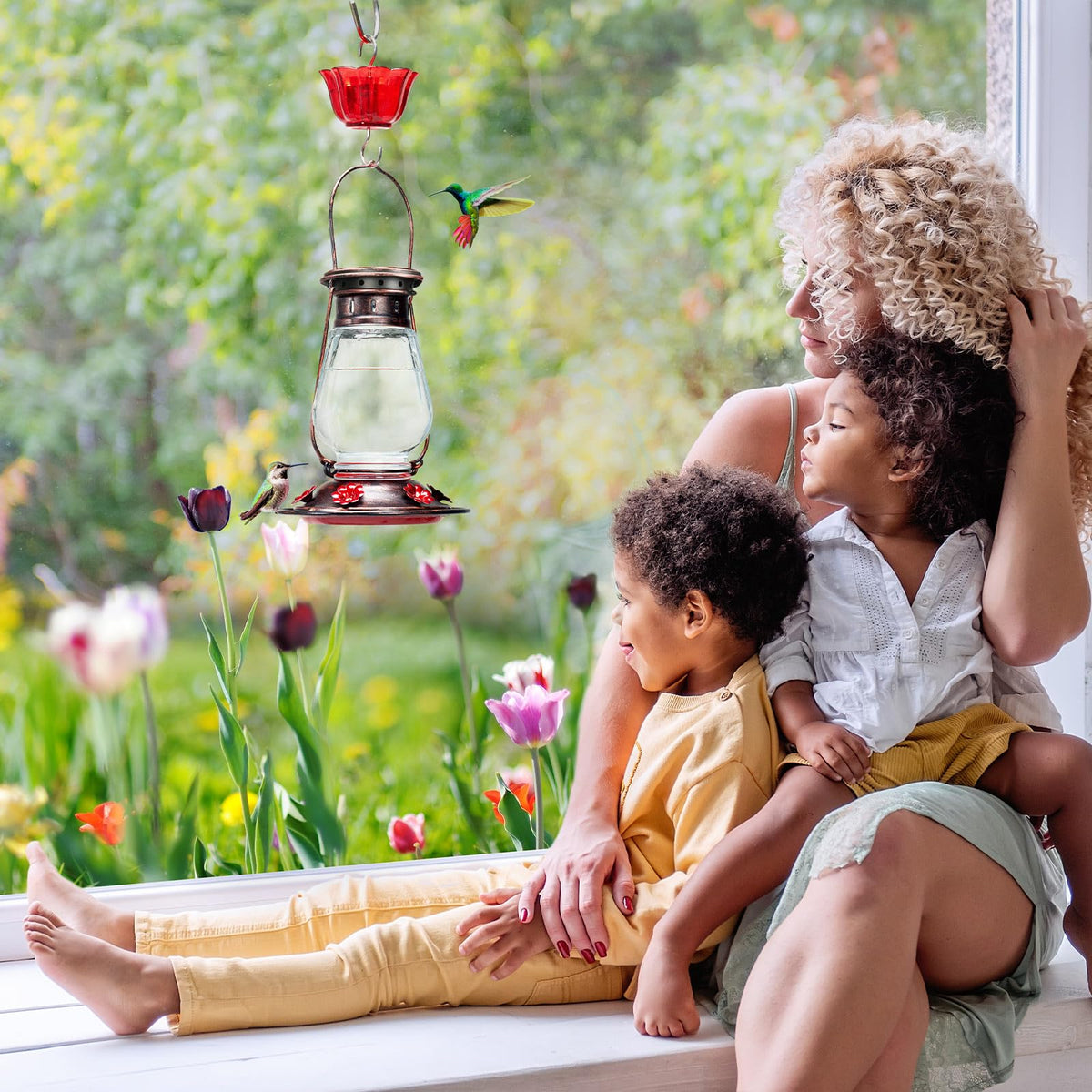 Kingsyard durable glass and metal construction withstands outdoor use year round