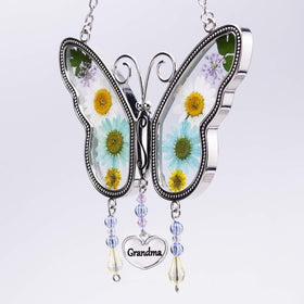 Kingtto suncatcher includes a free hook for easy hanging display