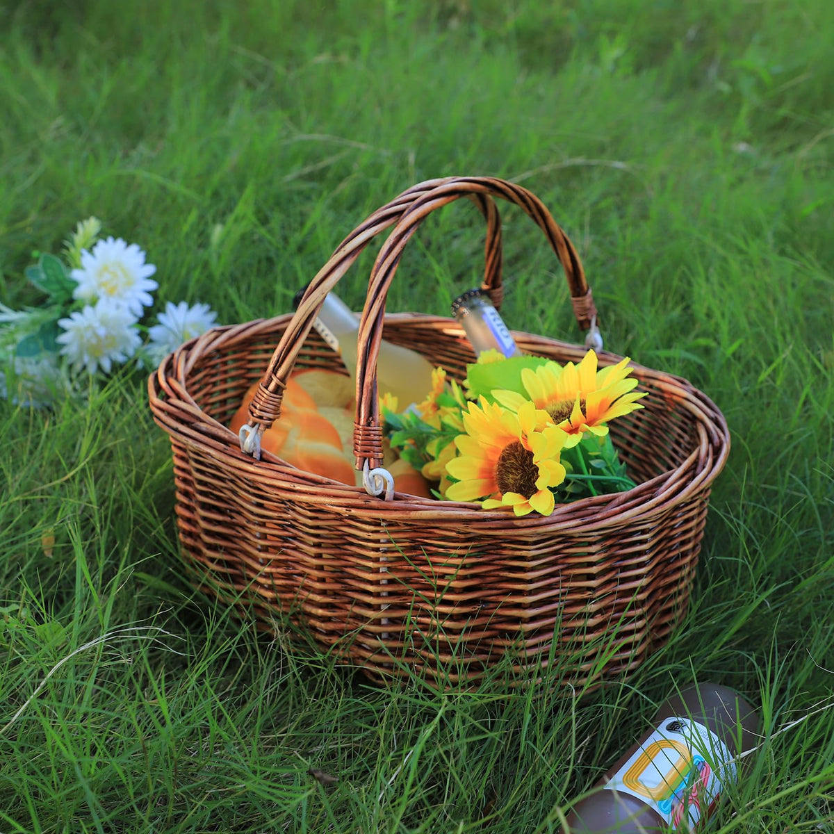 Kingwillow handmade wicker texture highlighting artisanal craft and natural materials.