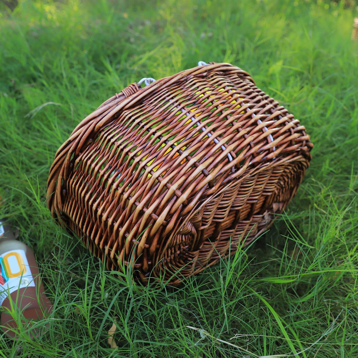 Kingwillow picnic basket dimensions help planning outdoor meals.