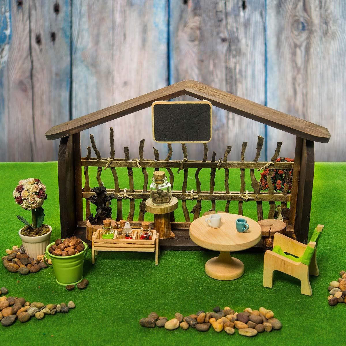 KISEER outdoor-indoor use grass, withstands sun and rain for versatile displays.