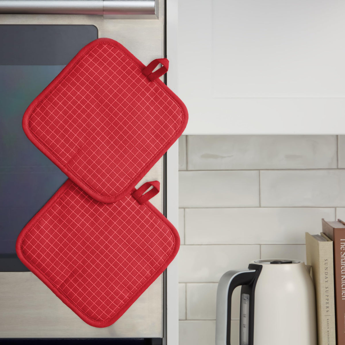 KitchenAid Gridlines pot holder cotton shell with padding for everyday comfort
