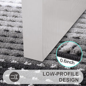 Kitinjoy washable front door mat is easy to clean and maintain.