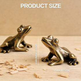 KKBES gold brass frog figurine side profile highlighting detailed craftsmanship for rustic decor.