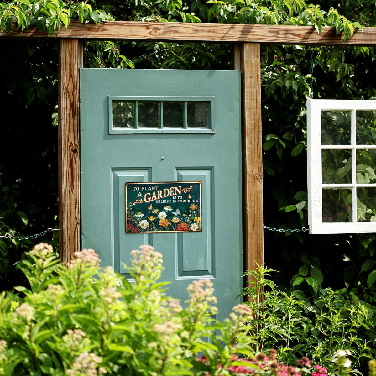 KORUBIA garden sign patio decor brightens yards and seating areas.