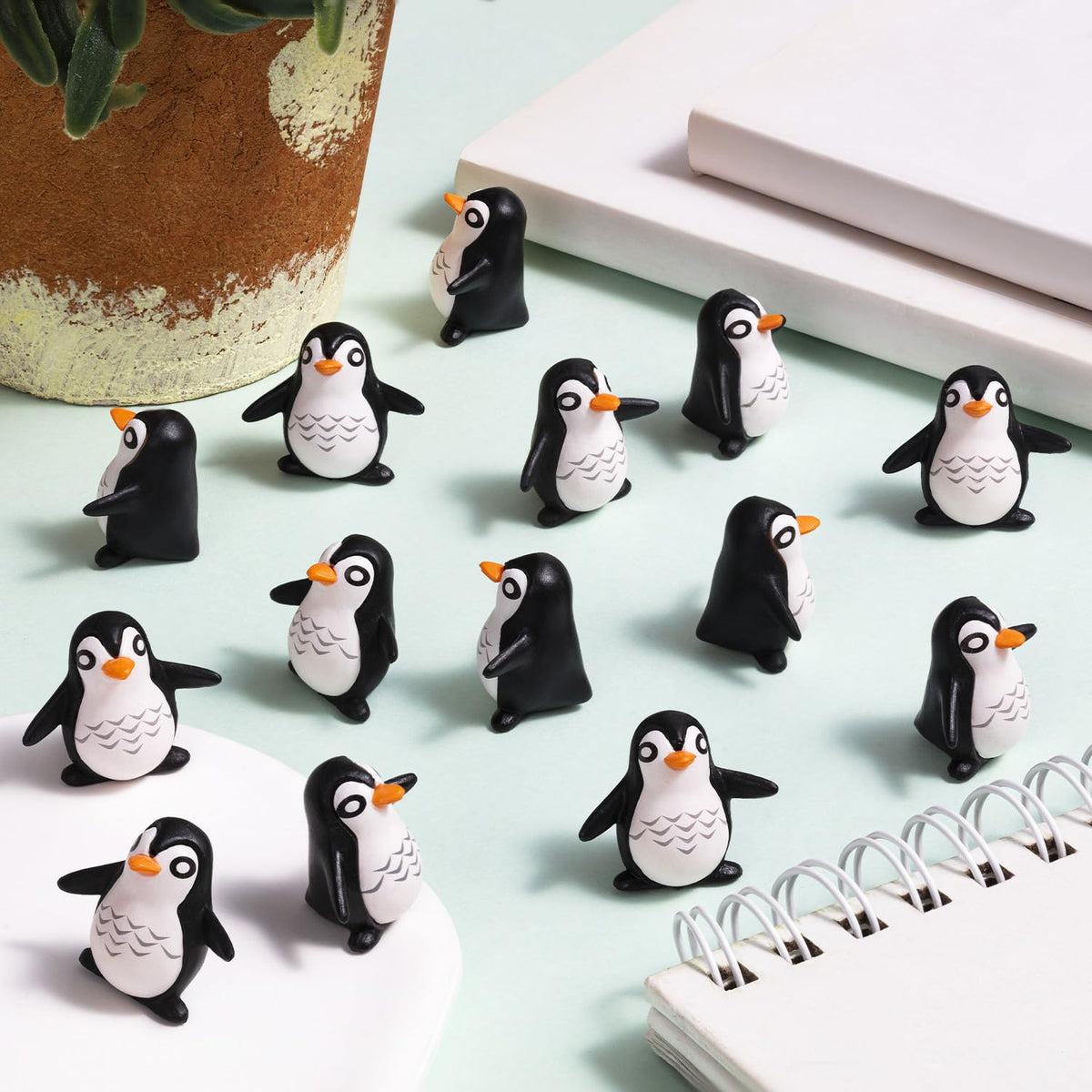 KQYSLXG penguin resin details showcase a smooth, durable finish.