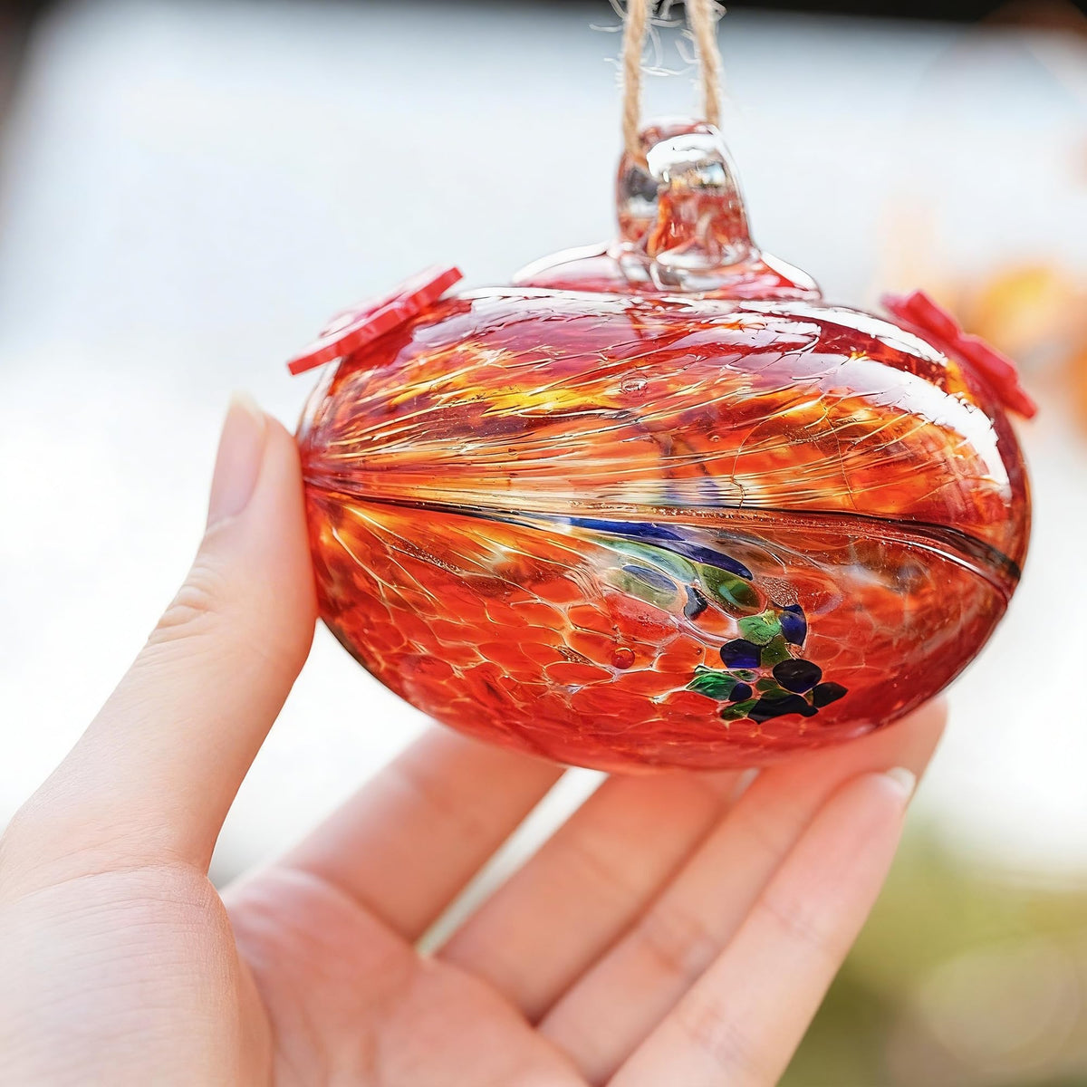 KRISININE gift-ready hummingbird feeder for garden lovers.
