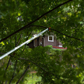 KSEIBI one-handed operation design enables easy pruning from standing position.