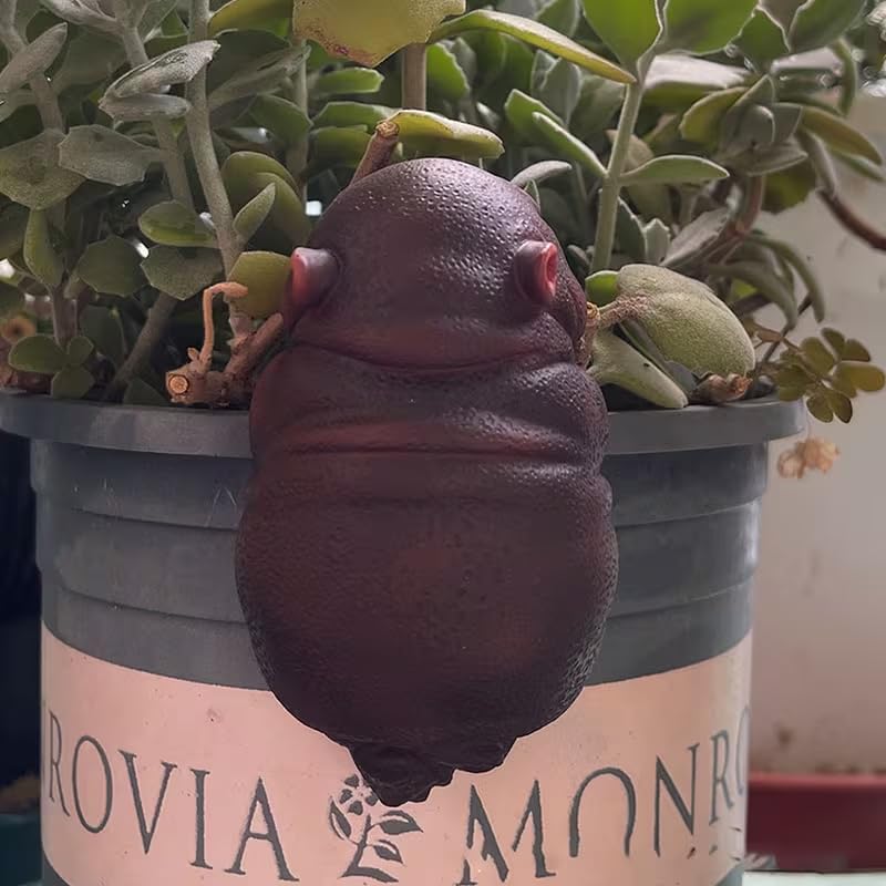 Kudriod Hippo Compact Planter Statue fits small pots.