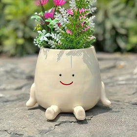 Kudriod Smiley Face Planter Pot outdoor-ready design complements garden decor
