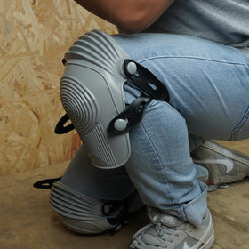 KUNN six-hole strap design offers versatile sizing for different legs