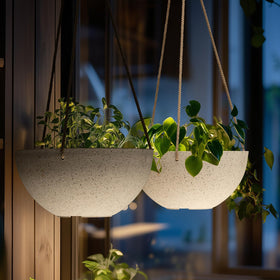 LA JOLIE MUSE two-pack hanging planters ready for indoor or outdoor use.