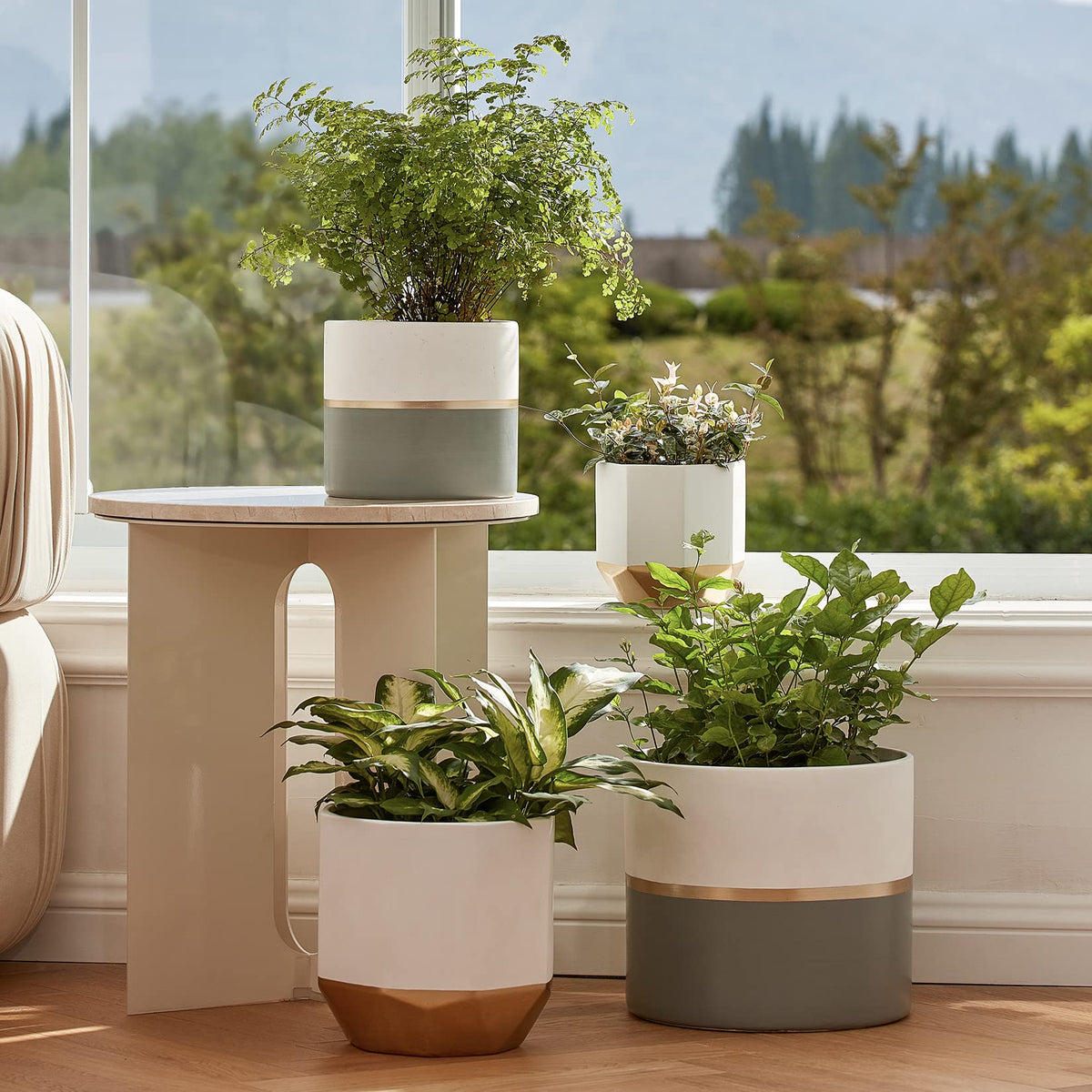 LA JOLIE MUSE indoor-outdoor ceramic planter fits patios and entryways