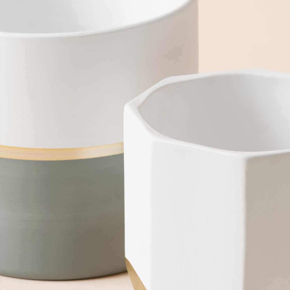 LA JOLIE MUSE two-piece set offers versatile plant arrangement options