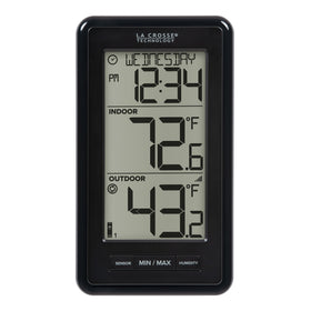 La Crosse 308-43647-INT digital display shows indoor/outdoor temps clearly