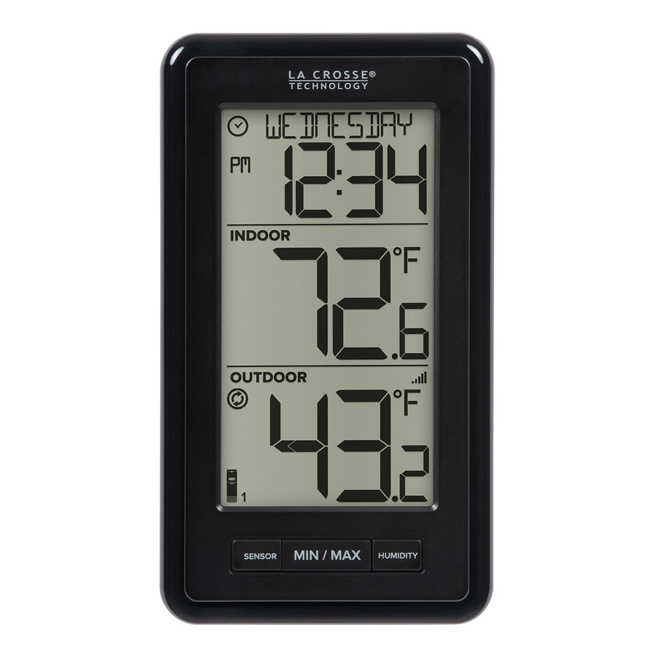La Crosse 308-43647-INT digital display shows indoor/outdoor temps clearly