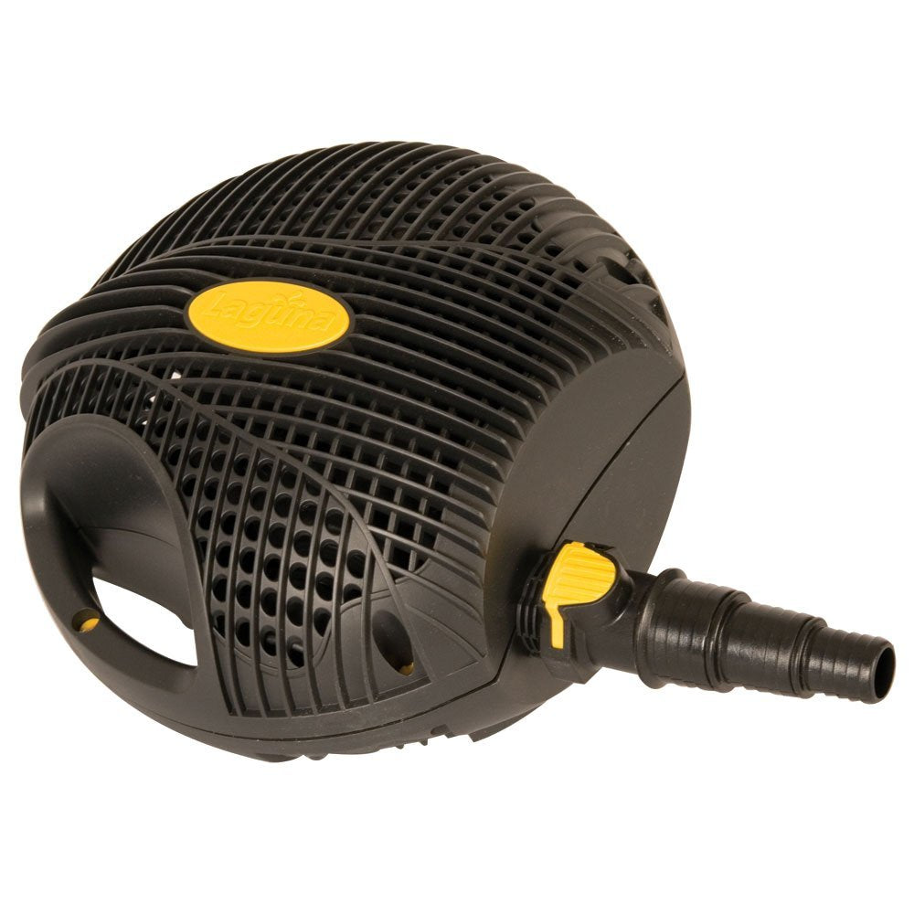 Laguna Max-Flo 960 outlet couplings enable easy external filter connections.