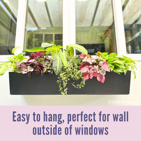 LáLáGreen strawberry herb garden idea in a 40-inch planter