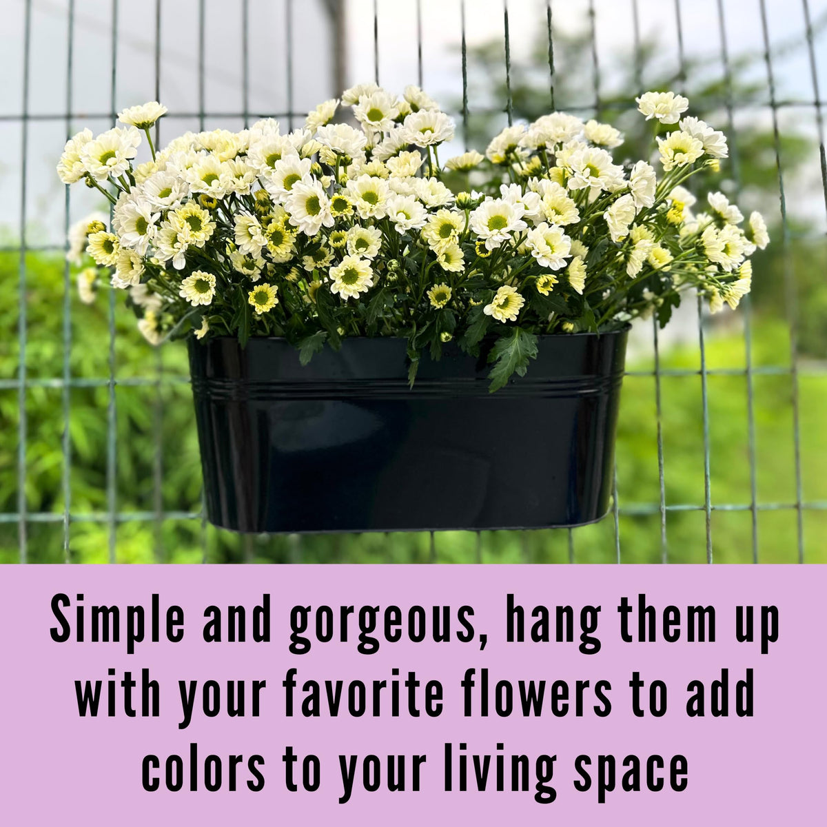 LáLáGreen weather-resistant metal planter stands up to outdoor use