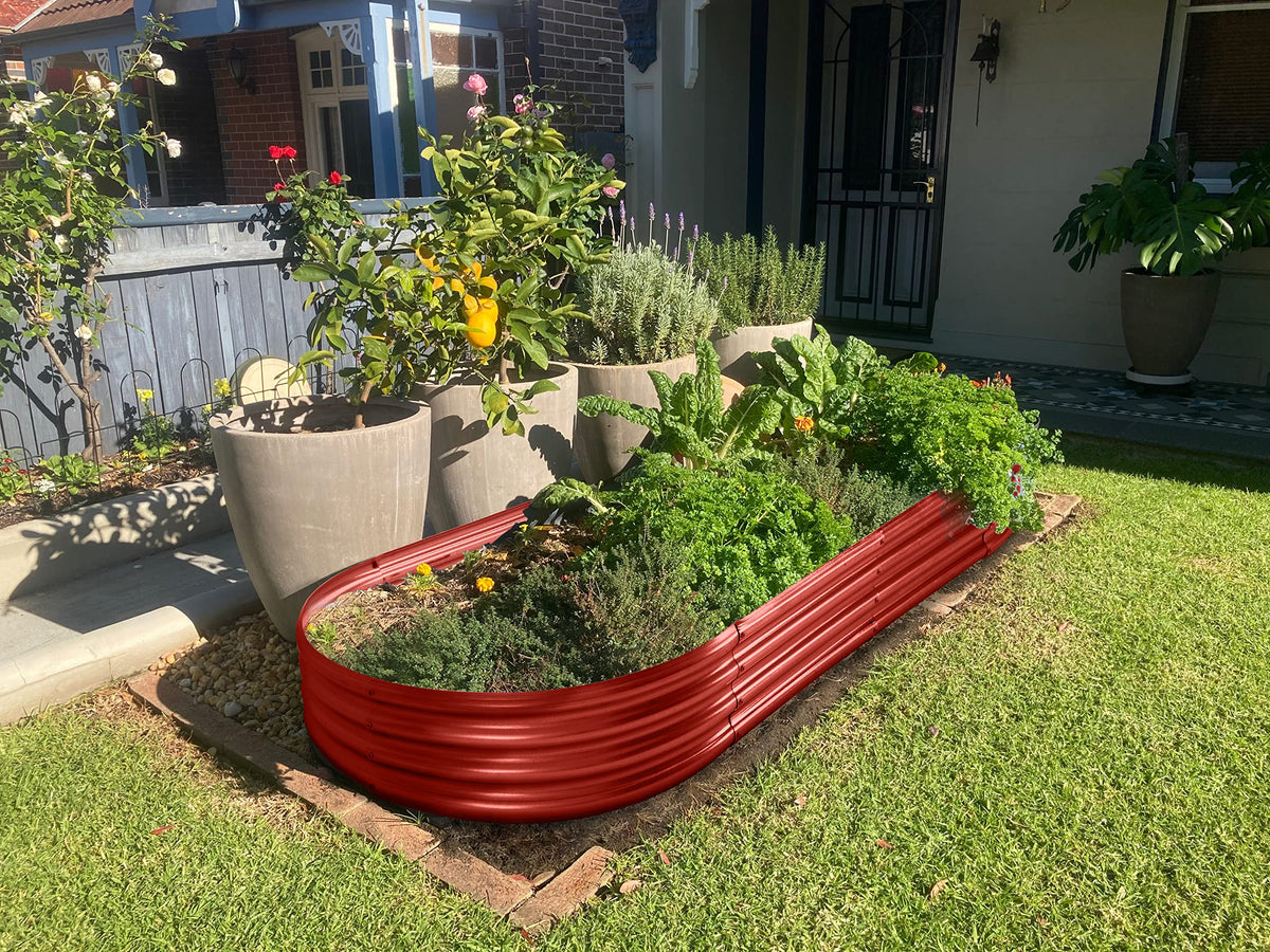 Land Guard thick-wall garden bed in brown offers durable performance