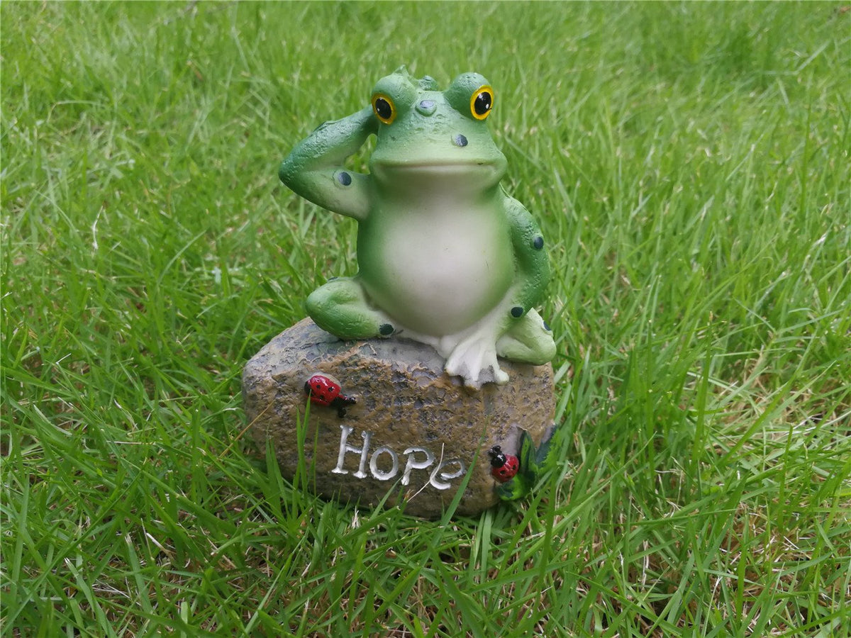 LANKER gift-ready frog statues pack suitable for gifting.