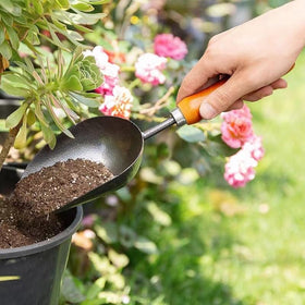 LANYOTA stainless steel head close-up, durable and rust-resistant for long-lasting garden work