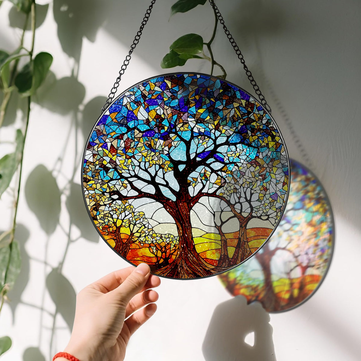 LAOWEIKI black metal frame suncatcher adds elegant, durable window decor