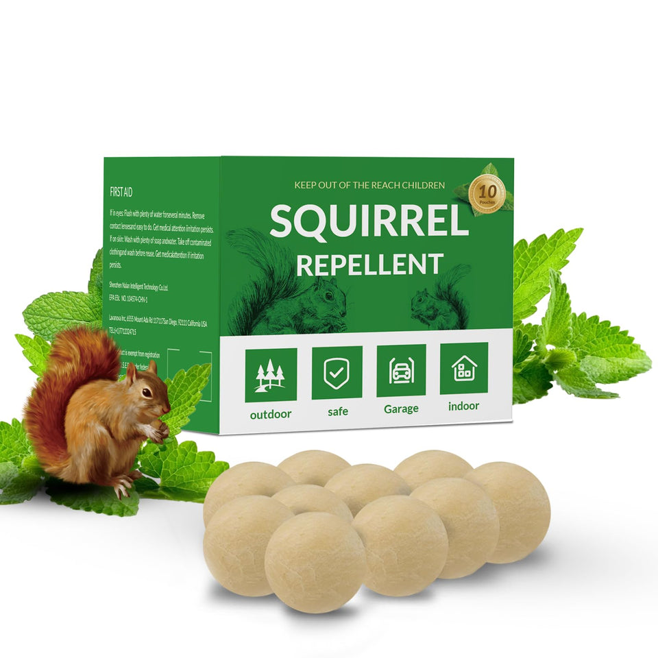 LAVANOVA Squirrel Repellent packaging shows mint scent and natural ingredients.
