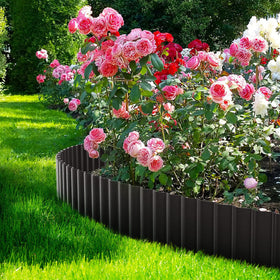 LAVEVE black edging complements modern yards with weather-ready durability.