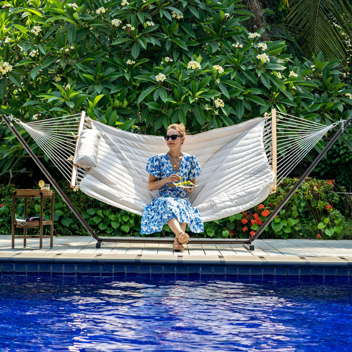 Lazy Daze Hammocks 55-inch FSC hardwood spreader bar gives sturdy support