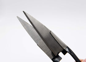 LCDCM Full-length 13-inch tool is versatile for grooming and topping.