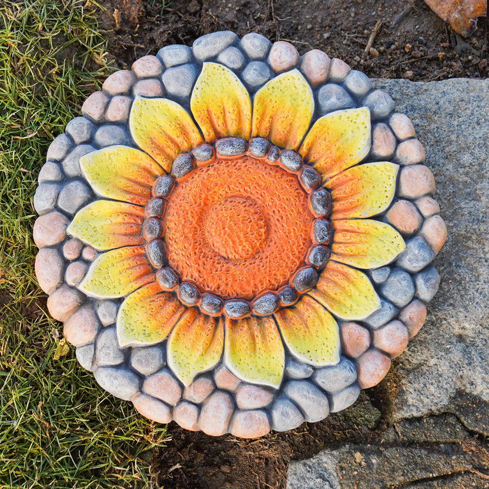 LC LCdecohome Sunflower stepping stone front view brightens outdoor walkways
