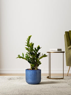 LE TAUCI Harbor Blue planter showing drainage hole and plug