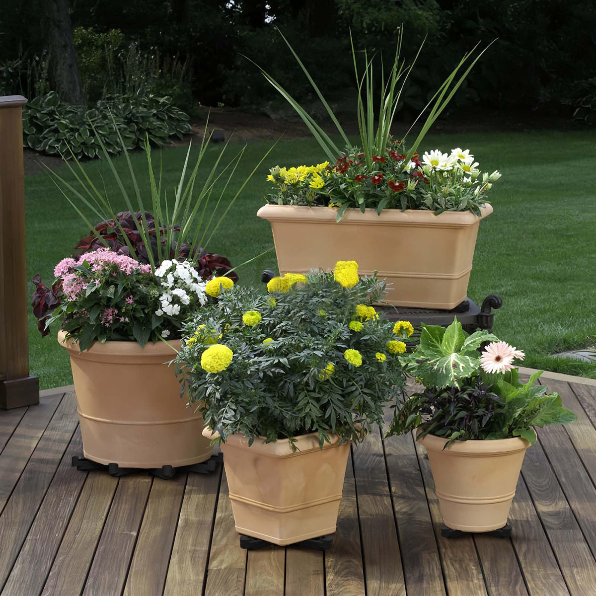 LeafLassie multi-use anti-slip feature shown supporting various items.