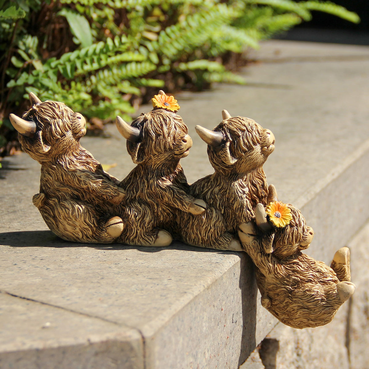 Leekung Highland Cow gifts for women suit holidays and celebrations