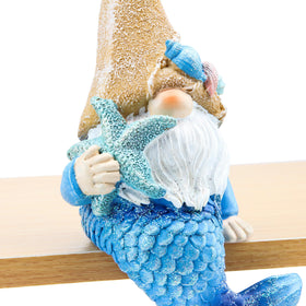 Leekung Mermaid Gnome glitter finish sparkles under sun for eye catching decor.