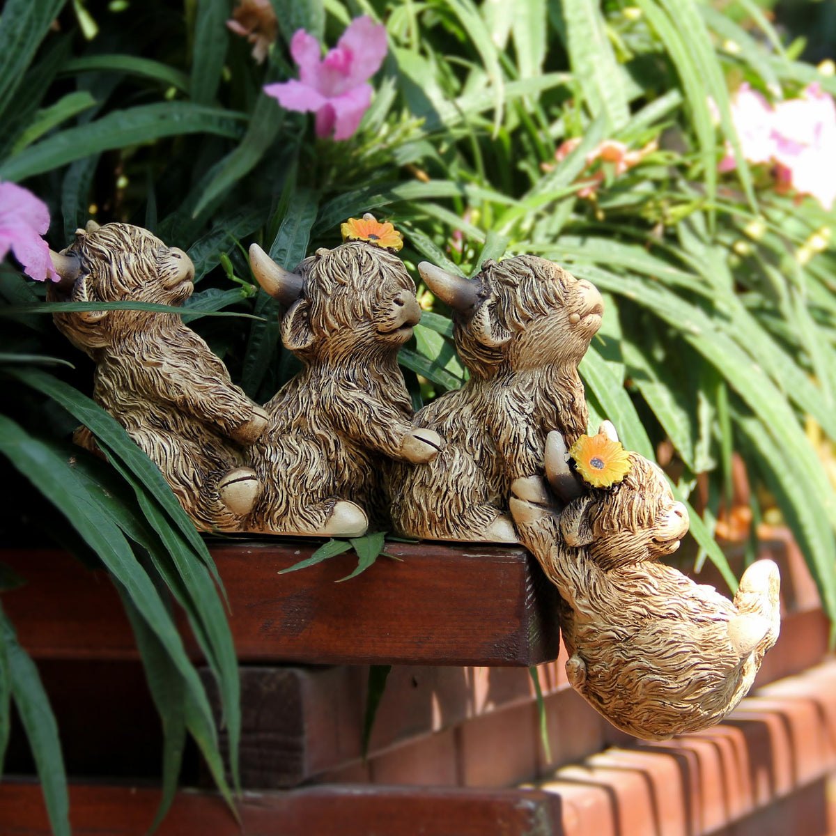 Leekung outdoor garden cow statues for porch boost curb appeal
