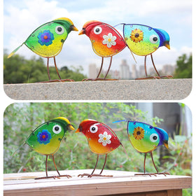 LEGIFO three 11-inch birds attract attention in gardens or entryways.