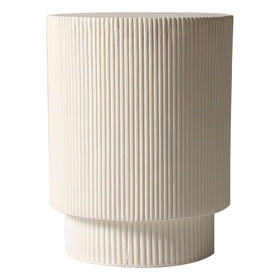 LeisureMod Eden weather-resistant design withstands sun and rain outdoors.