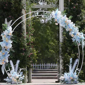 LeJoy Garden weather-resistant epoxy coating protects the arch for outdoor celebrations