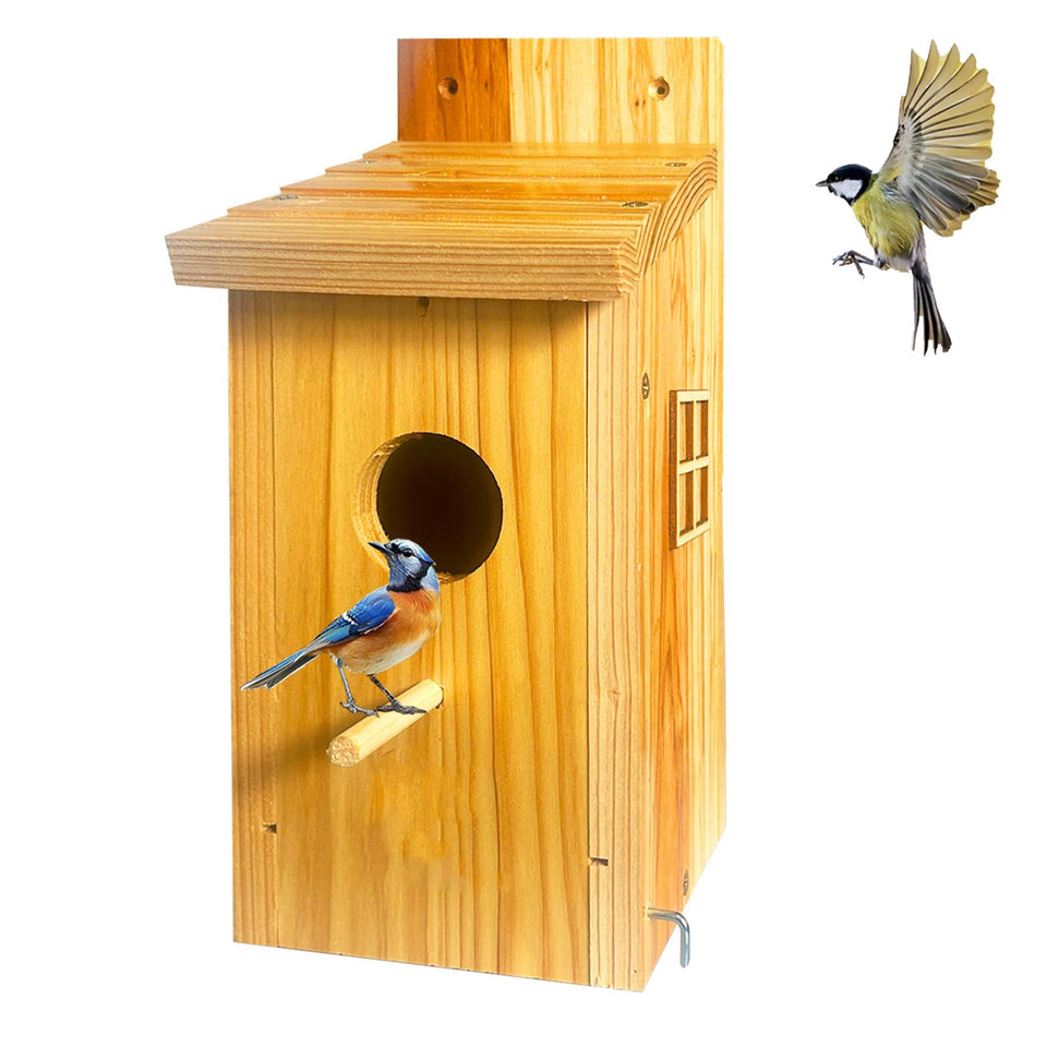 LENEDI Bird House in cedar outdoor wood, weather resistance for durable nesting.