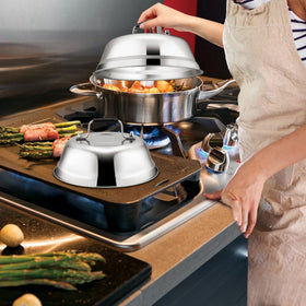 Leonyo dishwasher-safe dome with heat-resistant handle for easy cleanup.