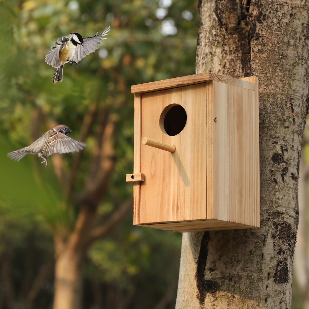LEOSYY weather-resistant wood texture complements outdoor spaces and birdwatching