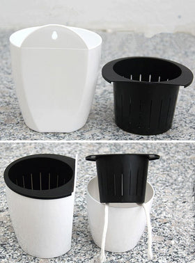 Wall mounting with hooks provides flexible placement for Leoyoubei planters.