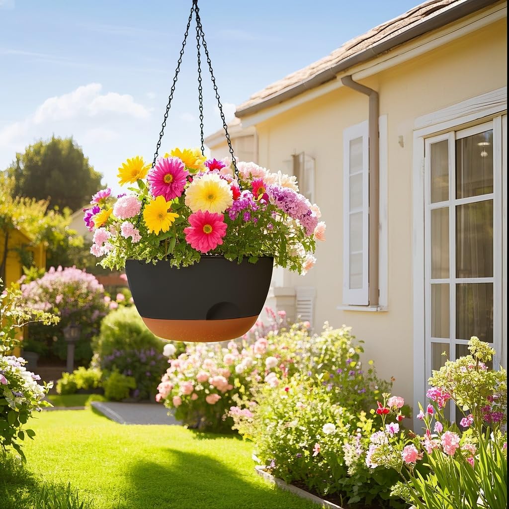 LESOASIS two-planter set brightening a balcony with simple care.