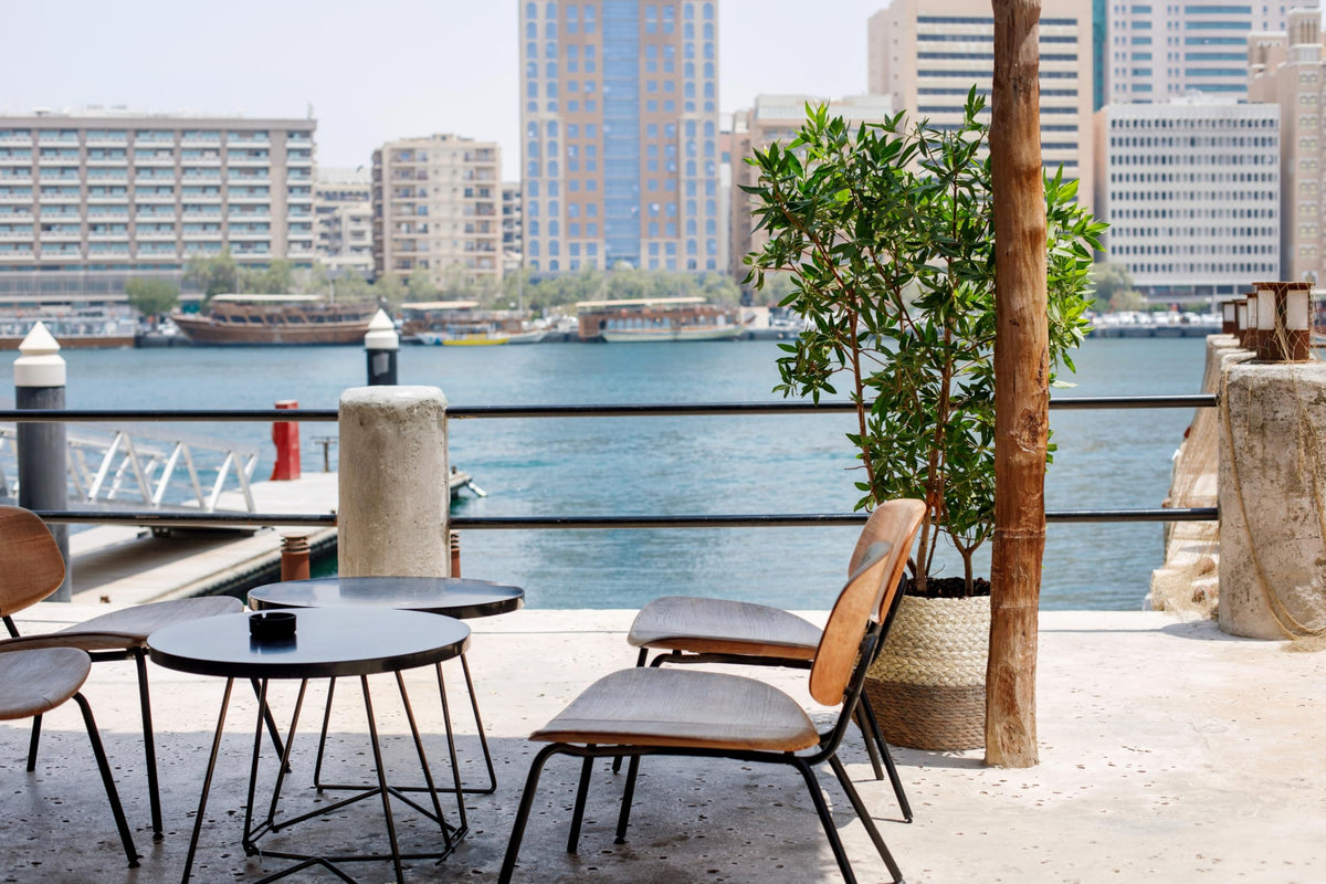 Lfory durable woven design stays sturdy with fabric-like feel.