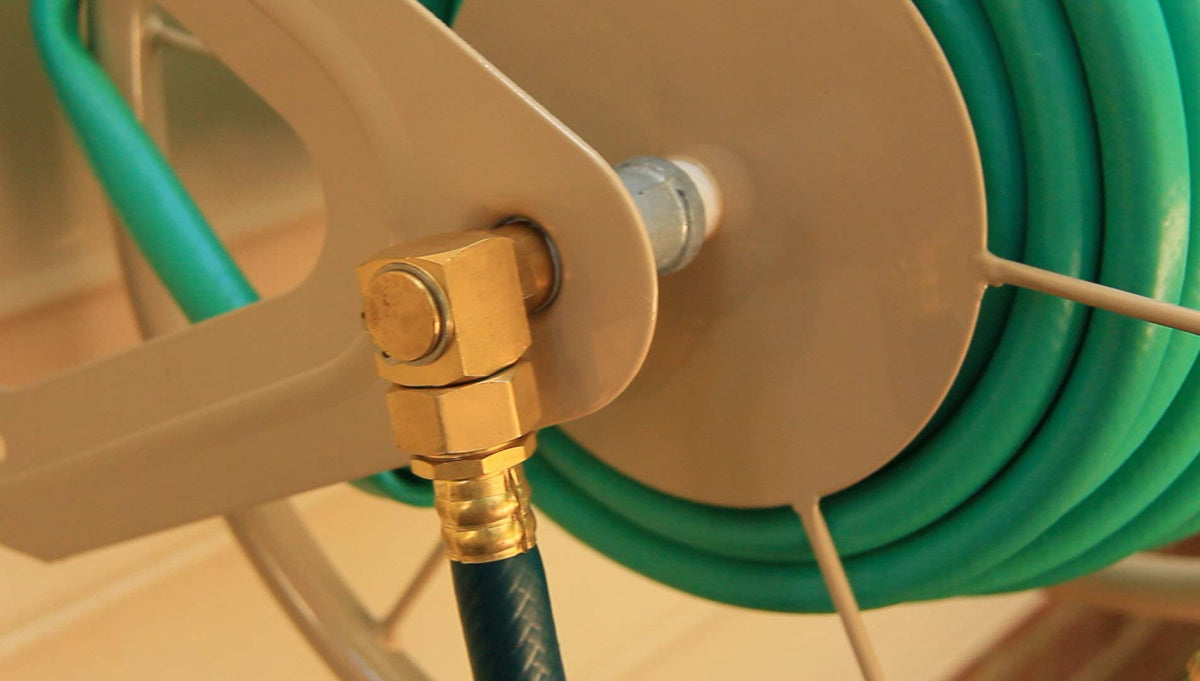 Liberty Garden 703-2 easy rewind action keeps hoses tidy